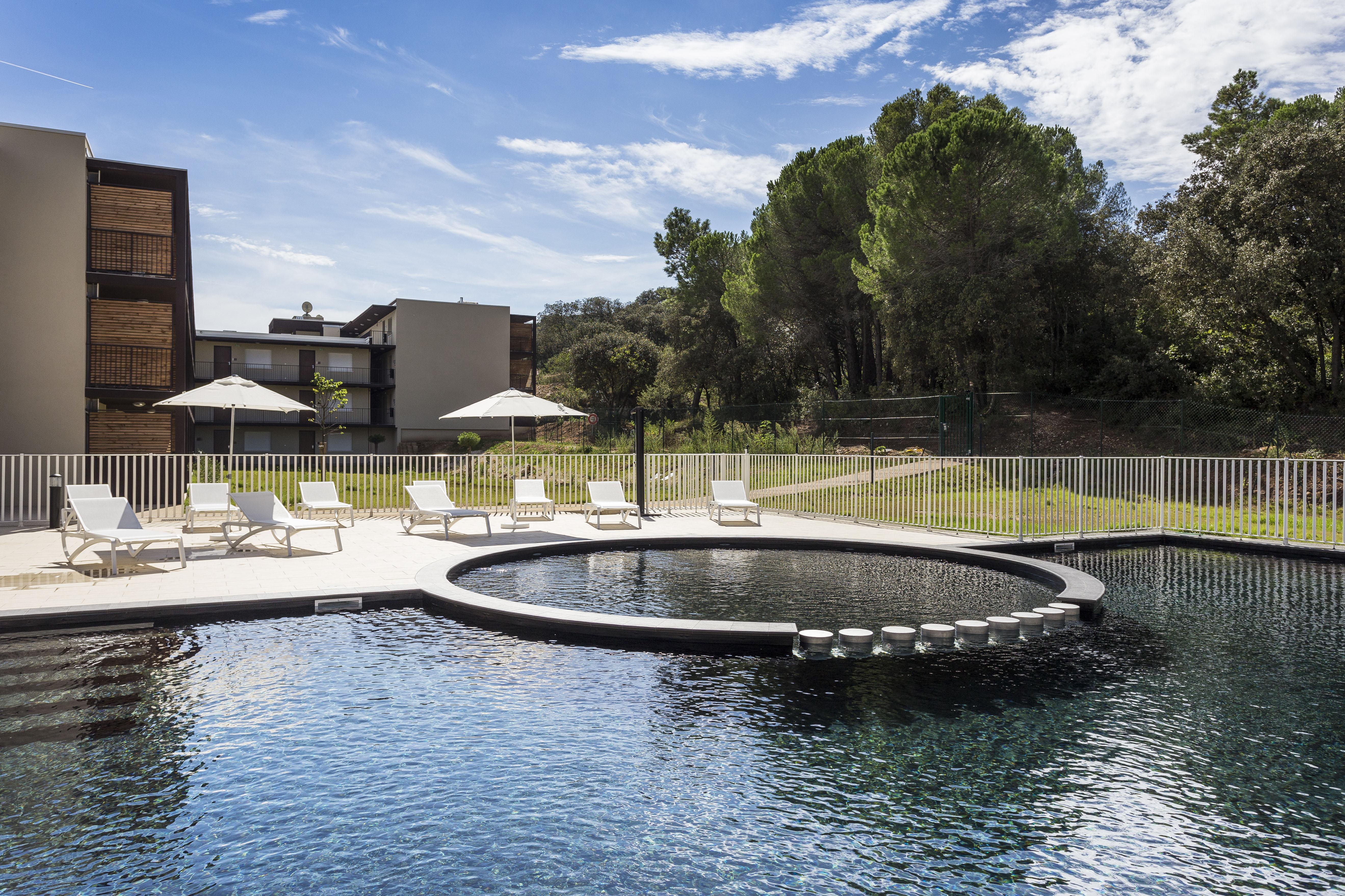 Vacanceole - Residence Pont Du Gard Remoulins Extérieur photo